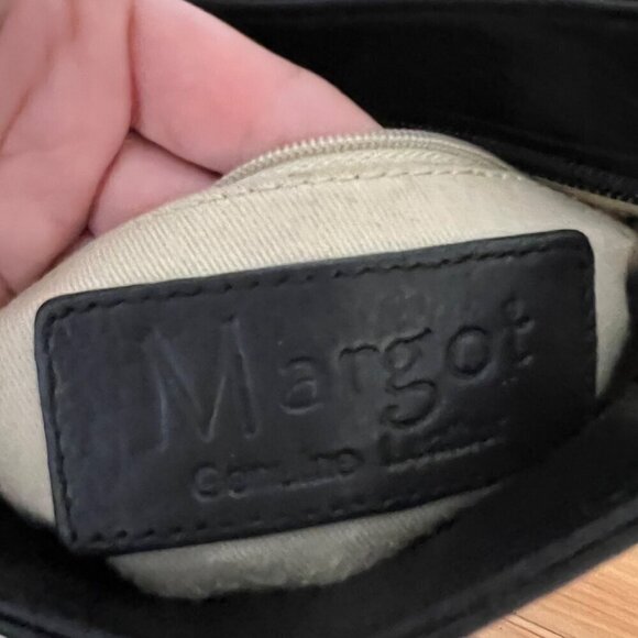 Margot NY Black Leather Crossbody Shoulder Bag with Easy Phone Access - Picture 8 of 11